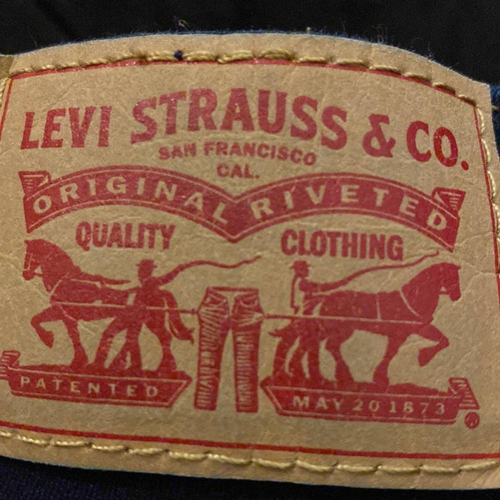 🔥DaRk BLuE like new Levi Jeans🔥 - Picture 8 of 12